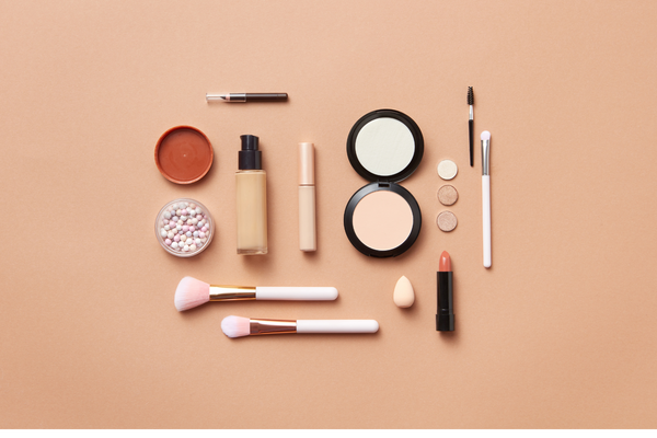 Best Makeup Gifts For Mom That Will Adore Her