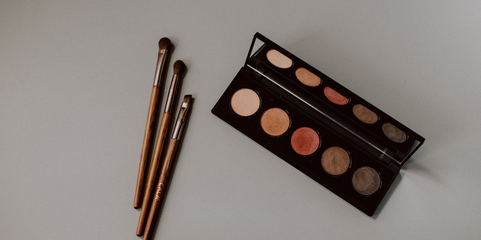 Sculpt And Define: Achieving Natural Contour With Makeup